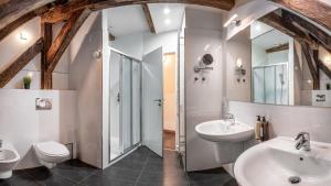 Three Bedroom Apartment with terrace Kepler-4 Art