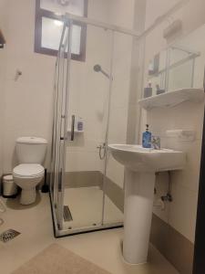 Cozy, Tiny, Retreat Studio in a prime location