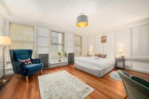 SoHo Elegant Apartment - West End 102 sq meters