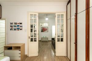 Quarto sala quadra da praia de Copacabana