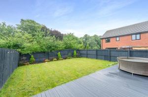 4-Bedroom Detached Home Mosley Common, Worsley