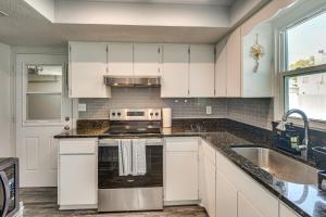 5 Mi to Ocean! Family-Friendly Daytona Beach Home