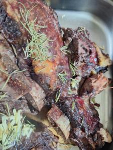 Vatra Lotrilor -Voineasa Punct Gastronomic Local & Cazare