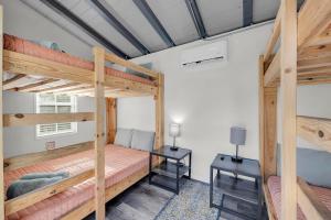 Seaside Paradise - Pool! Spa! Game Room! 12 Beds!