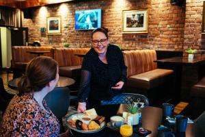 The Duke of Edinburgh Hotel & Bar