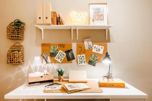 Aesthetic Home with Balcony 5min to Republic Square