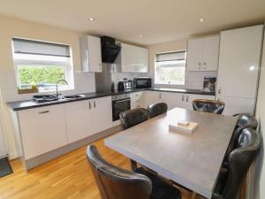 James Ville Marina Lodge 8