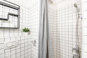 Cute Nest for Couples with AC