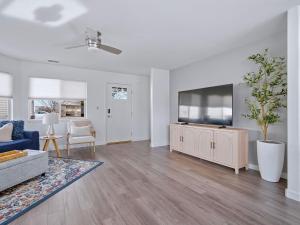 Lerrys House 2 King beds, 4 car parking, pet friendly, gym, playground