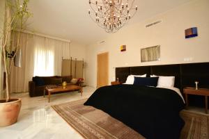 Villa LMNAM 1400m2 construit 1ha de terrain