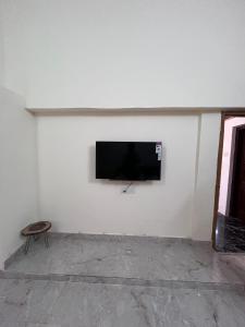 Adi Kashi Villa