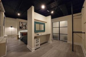 Modern Loft Apartments, Stylish Design Near Midtown