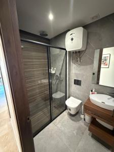 Cozy studio for rent for respectful family couple