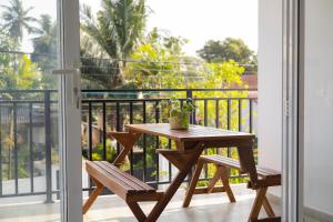EK Breeze Kalutara