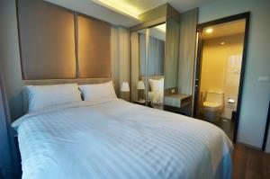 6th Avenue Surin by Risa