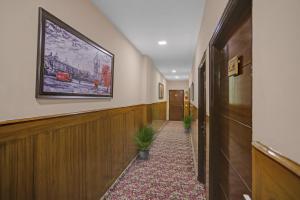 Townhouse Green Park Residency 1