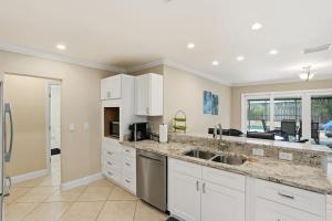 Coastal Naples Getaway with Heated Pool