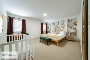 Group Retreat near West Edmonton Mall with Hot Tub, 3 Lounges & Fire Table
