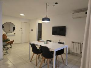 Departamentos Illia By Lugar