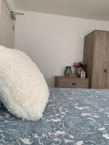 Modern En-Suite Room ,Ideal for Contractors & Professionals ,Free Street Parking & Fast Wi-Fi