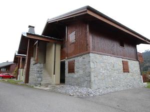 4 pièces 6 pers : proche spa, ski bus, parking, WIFI - FR-1-572-119