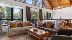 Hot Tub • Firepit • Loft Suite Mins to World-Class Skiing Tahoe A-Frame Retreat by AvantStay
