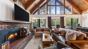 Hot Tub • Firepit • Loft Suite Mins to World-Class Skiing Tahoe A-Frame Retreat by AvantStay