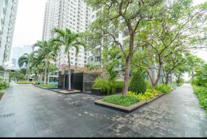 CENTRAL JAKARTA THAMRIN RESIDENCE APARTMENT luxurious 2BEDROOM New furniture 60M scbd beside 3 MALLS