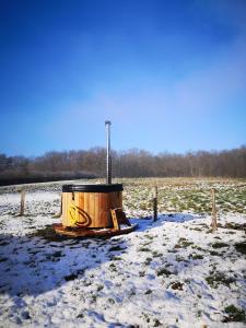 Gîte à la campagne - Roulotte romantique près dAutun