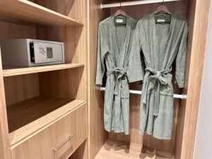 97 Divot Drive, Pinnacle Point Golf & Beach Estate