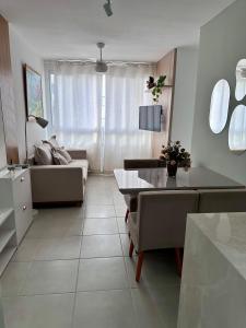 Apartamento novo de 2 quartos com lazer e ótima localização