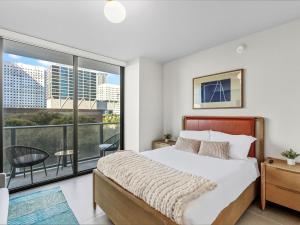 Stylish Studio Near Bayfront Park