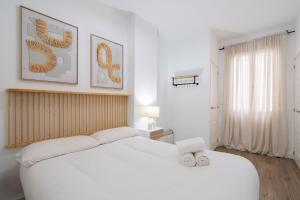Steps to Gran Via Stylish 1BR in Chueca Alquiler Temporal