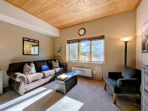 Gateway Lodge 5008 by SummitCove Lodging