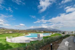 Solana Astra - Brand NEW stylish 2BR with garden