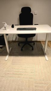 Modern Priv-Room -Gym-Balcony- Ideal for Work&Rest