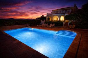 Maison type villa 4 façades 4 bedrooms