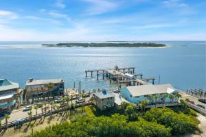 Gulfview Retreat on Dock Street