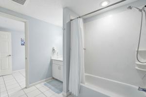 Ocean Front Paradise Stunning 2BR Private Double Balcony at Wyndahm Ocean Walk Resort
