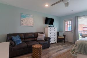 Unit 110 Executive Keys