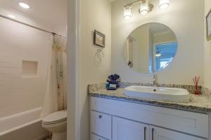 Unit 701 Executive Keys