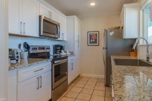 Unit 701 Executive Keys