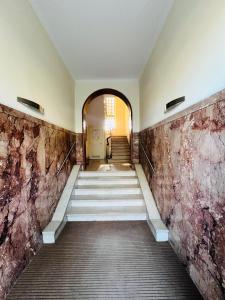 Suite il Vescovo Moro