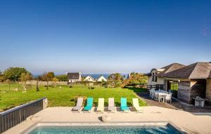 Awesome Home In Lanvéoc