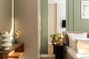 Perfect Apartment in the Old Town 5min Market Square AC WiFi Parking