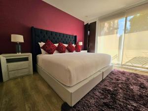 Chic with Loads of Sun & 3 Balconies Near Reforma