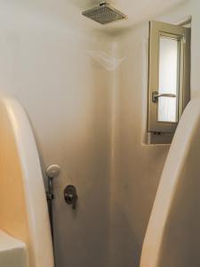 Ήσυχο κυκλαδίτικο σπιτι White stone N8