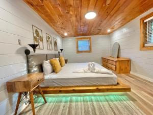 Hot tub3BedroomsFire placeRenovated