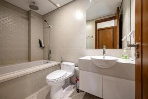 Landmark Luxury Apartment