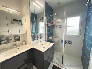 Villa à St Jean de Monts avec piscine chauffée, clim et WiFi - FR-1-777-23